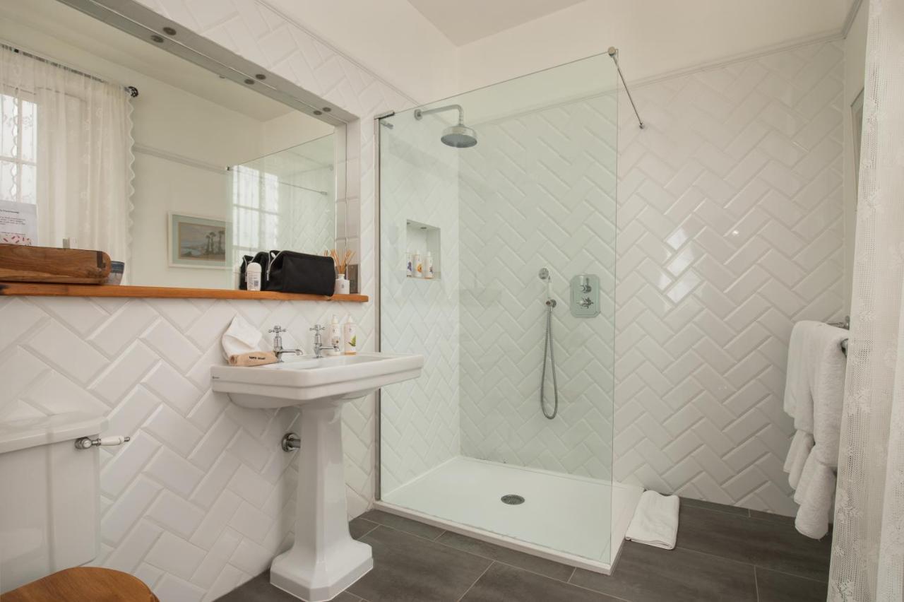 Dorset House Bed & Breakfast Лайм Риджис Екстериор снимка